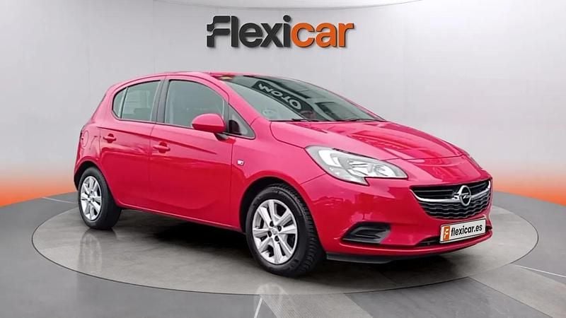Usado Opel Corsa Selective 90 CV (66 kW) 2018 Rojo Utilitario