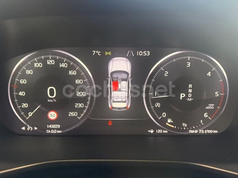 Usado Volvo XC40 Momentum 150 CV (110 kW) 2018 Negro SUV