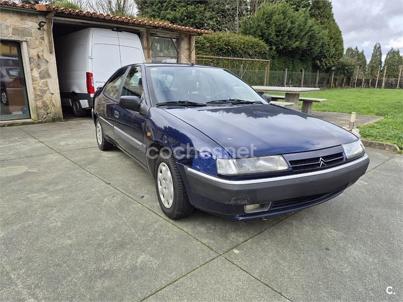 Usado Citroën Xantia 92 CV (67 kW) 1996 Azul Berlina