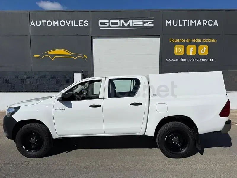 Usado Toyota HiLux Plus 150 CV (110 kW) 2020 Blanco Pickup/Camioneta