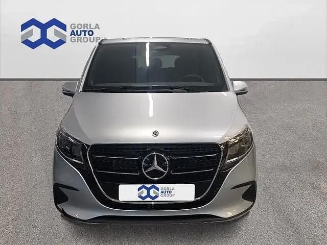 Nuevo Mercedes V220 Style 163 CV (119 kW) 2025 Gris / plata Monovolumen
