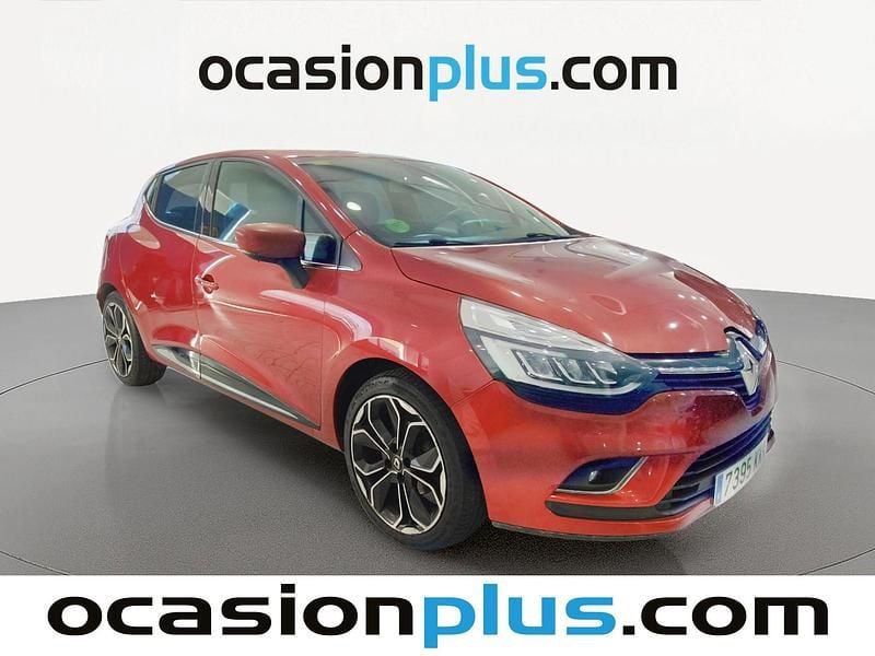 Usado Renault Clio IV Zen 90 CV (66 kW) 2018 Rojo Utilitario