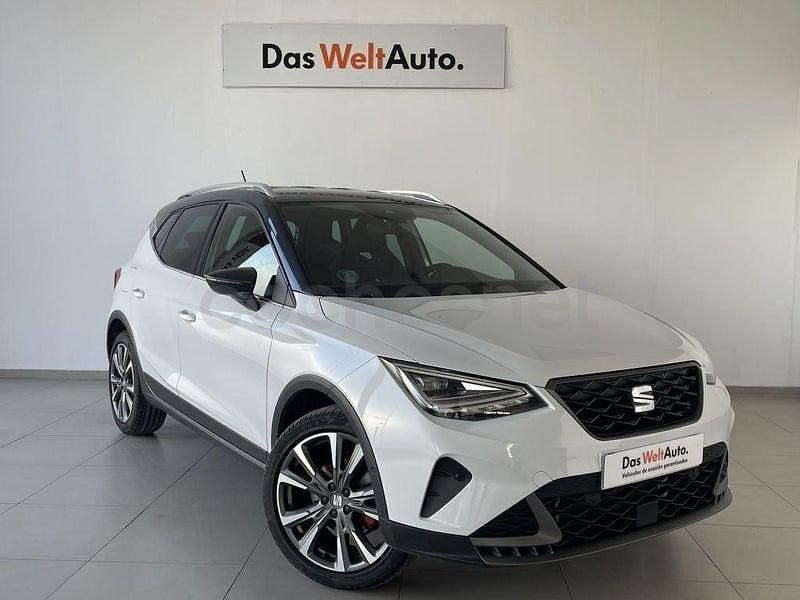 Usado Seat Arona FR 115 CV (84 kW) 2025 Blanco SUV