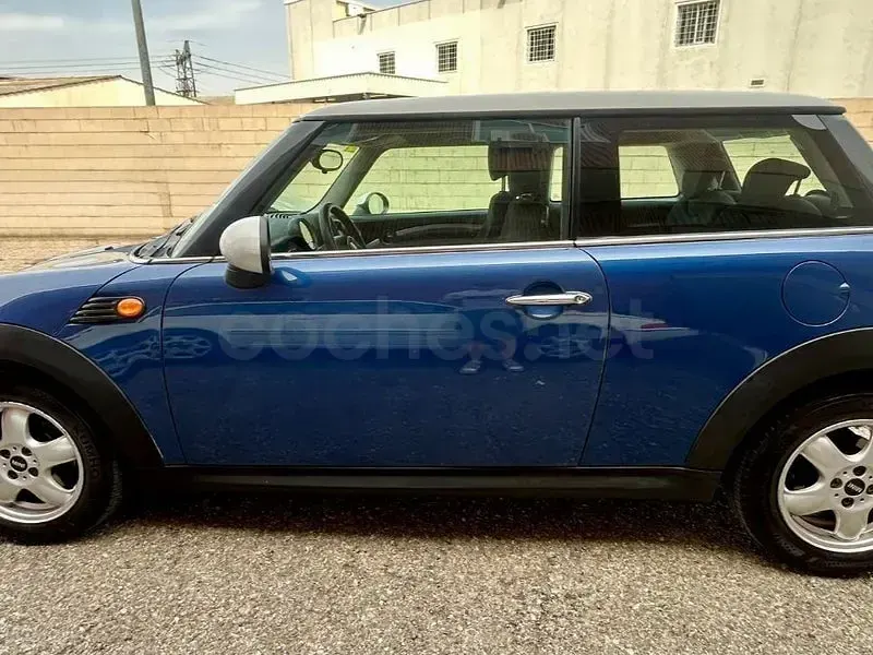 Usado Mini ONE 95 CV (69 kW) 2008 Azul Utilitario