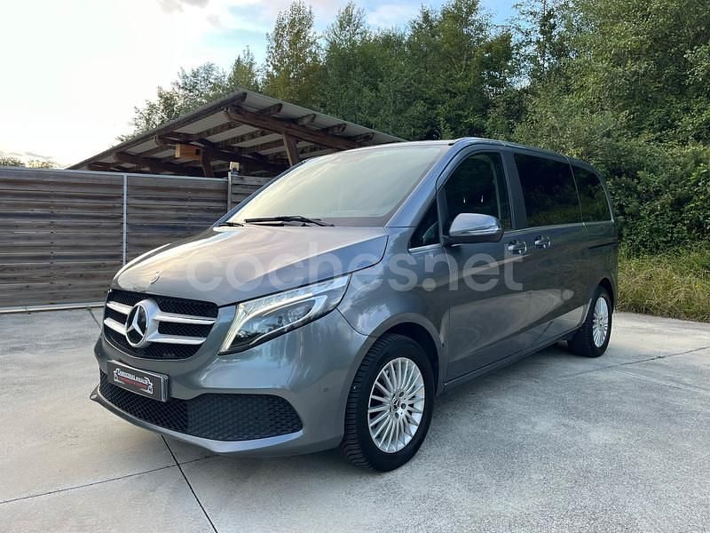 Gris / plata Usado 2021 Mercedes V300 Avantgarde Monovolumen | 42.900 € (Precio justo) - Imagen 1/4