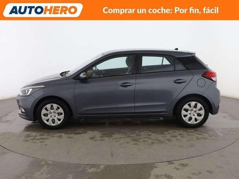 Usado Hyundai i20 84 CV (61 kW) 2018 Gris Utilitario