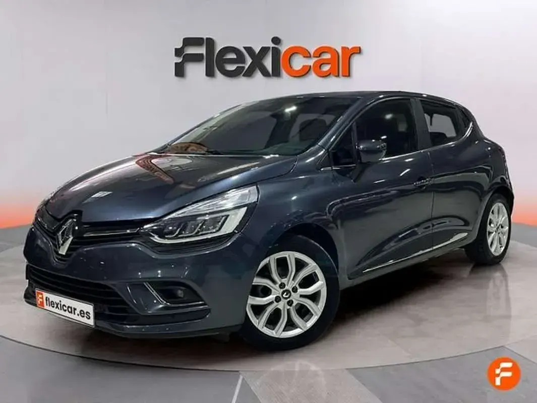 Usado Renault Clio Zen 91 CV (66 kW) 2019 Gris Utilitario