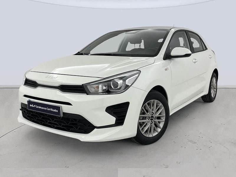 Usado Kia Rio 100 CV (73 kW) 2022 Blanco