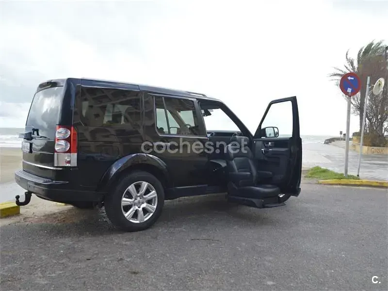 Usado Land Rover Discovery 4 HSE 255 CV (187 kW) 2013 Negro SUV