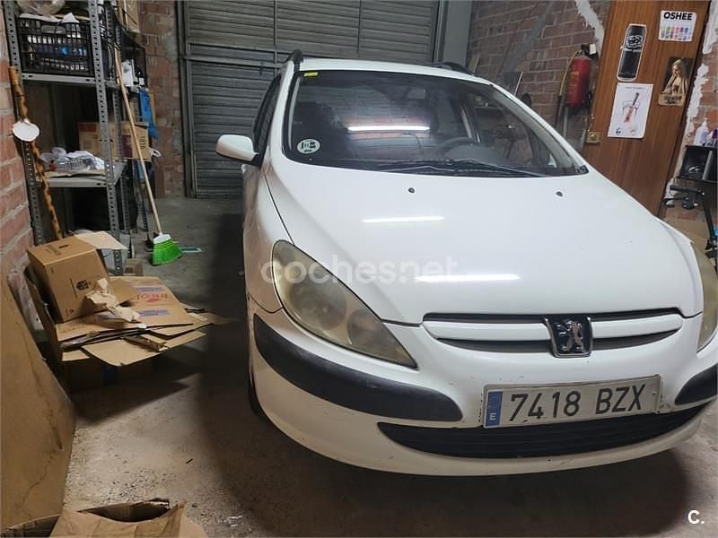Blanco Usado 2002 Peugeot 307 Familiar | 790 € (Super precio) - Imagen 1/4