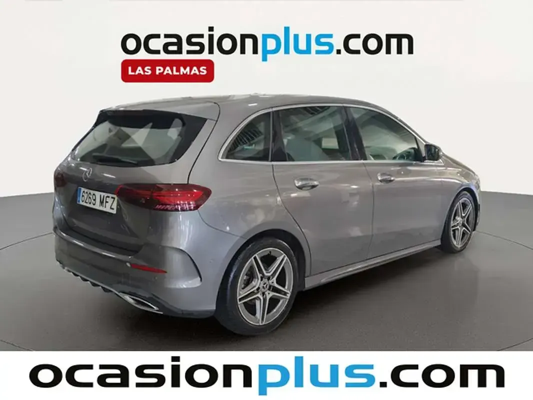 Usado Mercedes B200 150 CV (110 kW) 2023 Gris Monovolumen