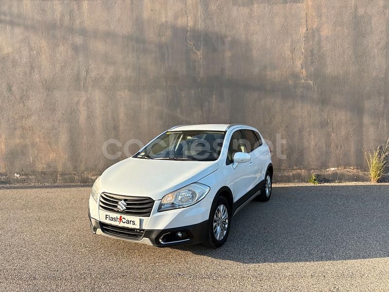 Blanco Usado 2015 Suzuki SX4 S-Cross SUV | 10.990 € - Imagen 1/4