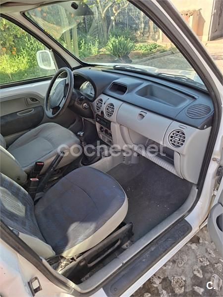 Usado Renault Kangoo 105 CV (77 kW) 2009 Blanco Monovolumen