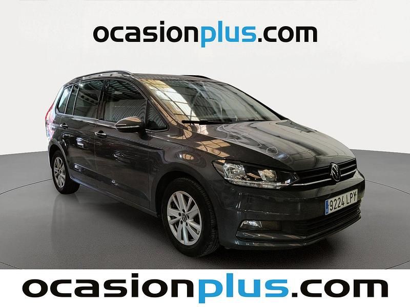 Usado VW Touran Business 150 CV (110 kW) 2021 Gris Monovolumen