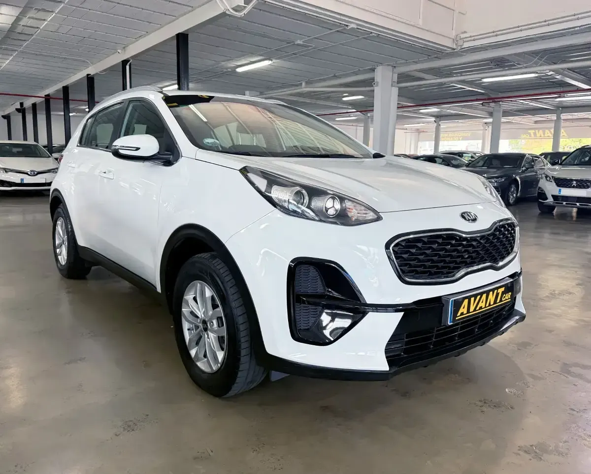 Usado Kia Sportage 115 CV (84 kW) 2019 Blanco SUV