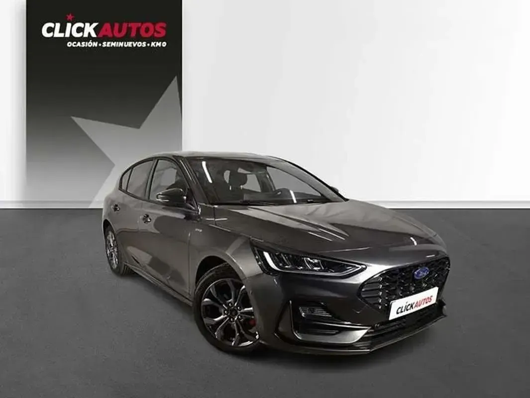 Usado Ford Focus ST-Line 126 CV (92 kW) 2024 Gris Berlina