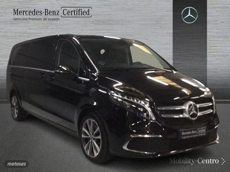 Usado Mercedes V250 Avantgarde 2024 Negro Monovolumen