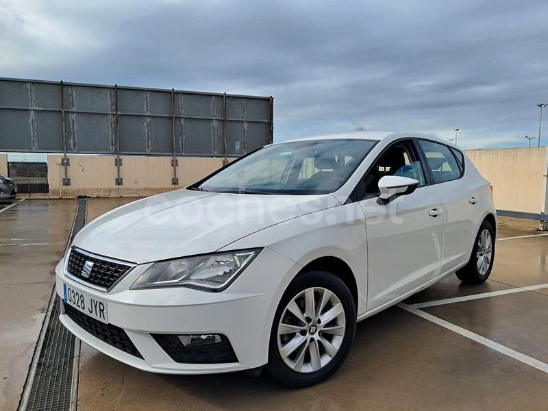Blanco Usado 2017 Seat Leon Style Plus Berlina | 8990 € (Precio justo) - Imagen 1/4