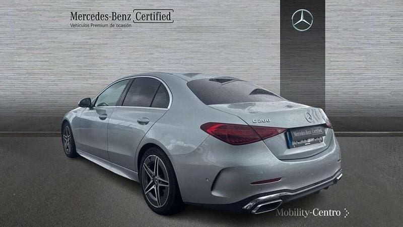 Usado Mercedes C200 207 CV (152 kW) 2022 Plateado Berlina
