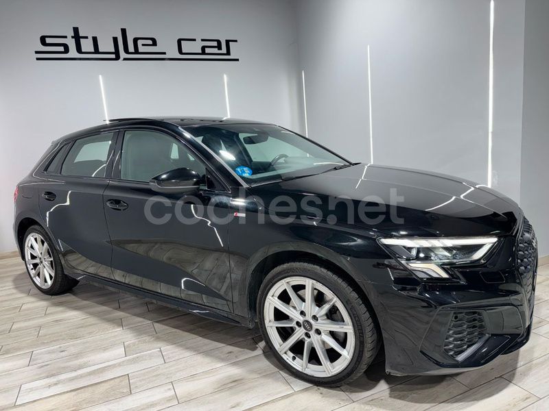 Negro Usado 2021 Audi A3 Sportback e-tron S-Line Berlina | 27.600 € (Un poco caro) - Imagen 1/4
