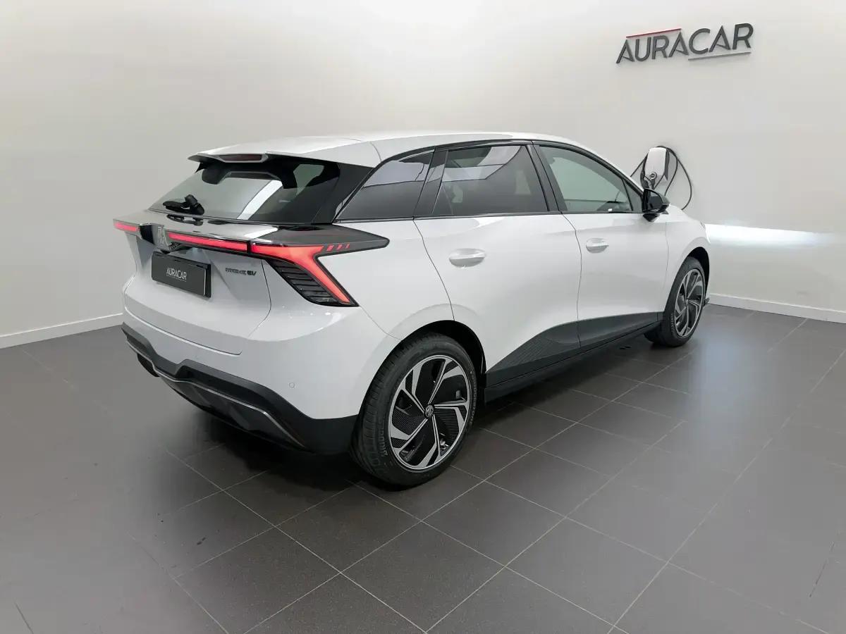 Nuevo MG MG4 EV Luxury 150 kW (204 CV) 2026 Blanco Utilitario
