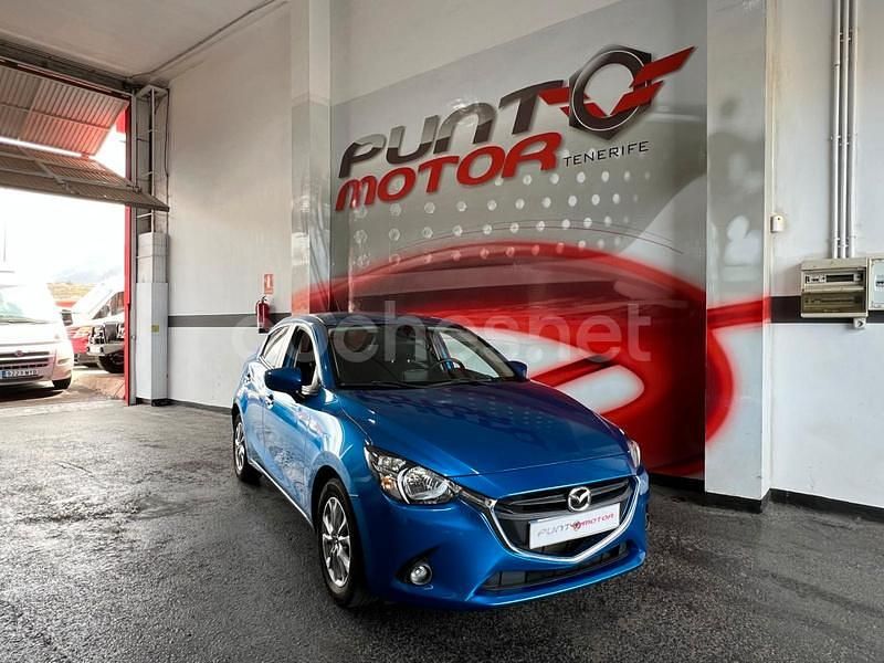 Usado Mazda 2 Style+ 90 CV (66 kW) 2015 Azul Utilitario