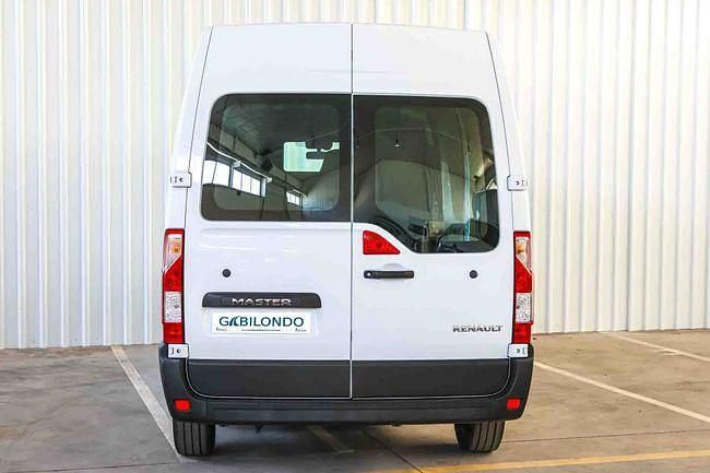 Usado Renault Master 135 CV (99 kW) 2021 Blanco Berlina