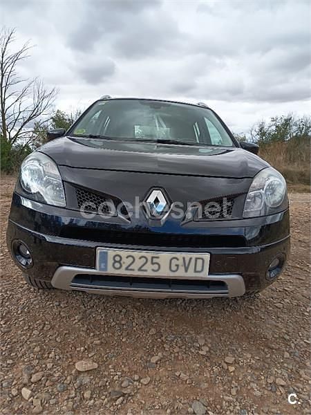 Negro Usado 2010 Renault Koleos Dynamique SUV | 7500 € (Caro) - Imagen 1/4
