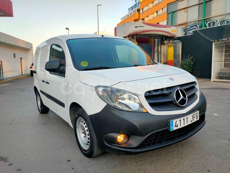 Blanco Usado 2015 Mercedes Citan 108 Familiar | 6600 € - Imagen 1/4