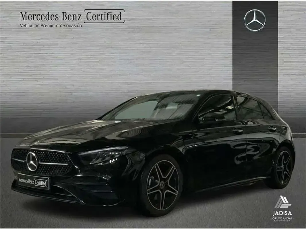 Usado Mercedes A180 136 CV (100 kW) 2025 Berlina