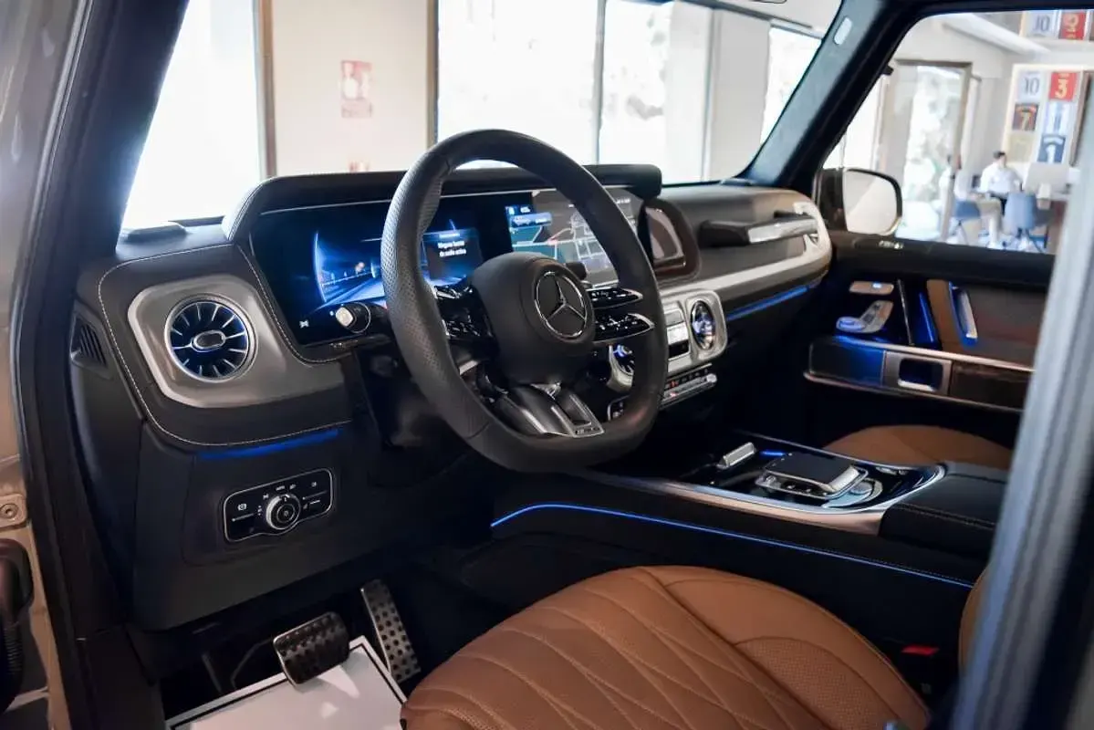 Nuevo Mercedes G63 AMG Exclusive 585 CV (430 kW) 2026 Gris SUV