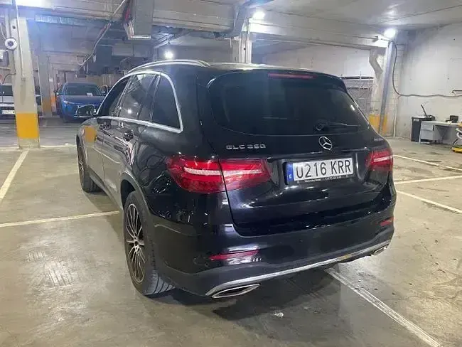 Usado Mercedes GLC250 211 CV (155 kW) 2018 Negro SUV