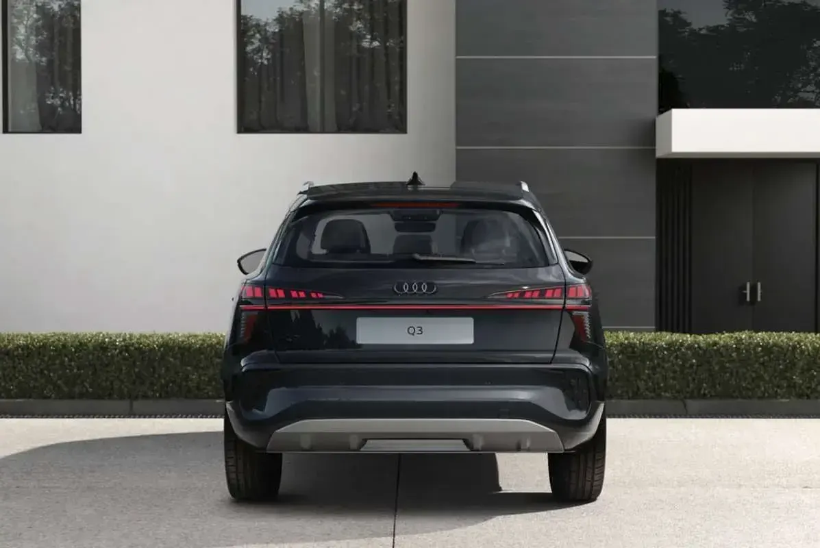 Nuevo Audi Q3 Advanced 150 CV (110 kW) 2026 Negro SUV