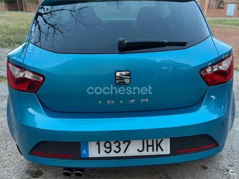Usado Seat Ibiza SC Crono 110 CV (80 kW) 2015 Azul Utilitario