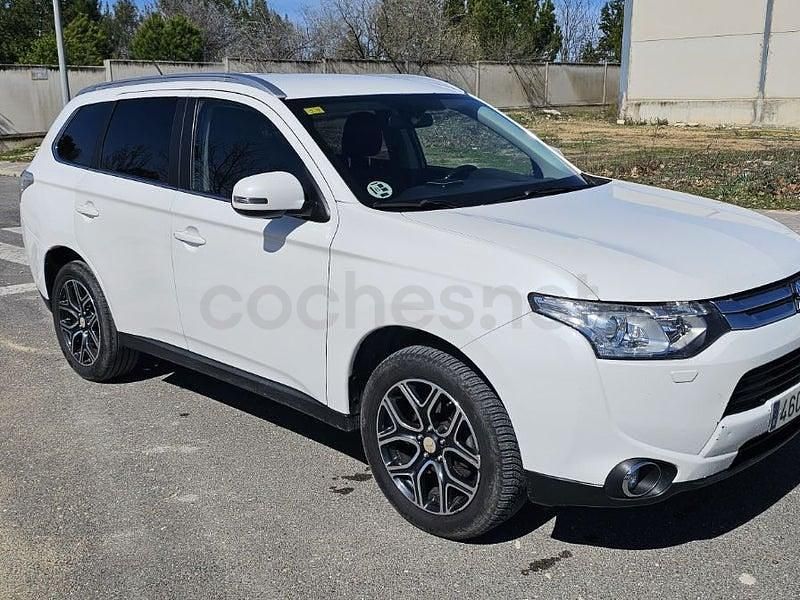 Usado Mitsubishi Outlander Motion 150 CV (110 kW) 2015 Blanco SUV