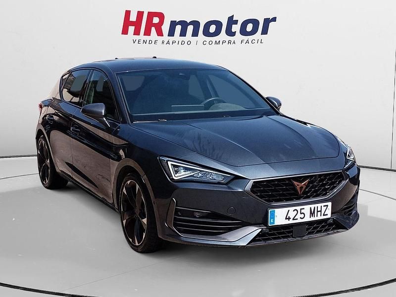 Gris Usado 2023 Cupra Leon Berlina | 25.840 € (Precio justo) - Imagen 1/4