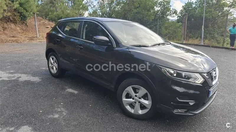 Usado Nissan Qashqai Tekna 115 CV (84 kW) 2018 Negro SUV