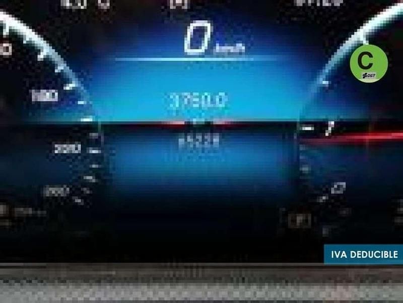 Usado Mercedes A180 116 CV (85 kW) 2021 Negro Utilitario