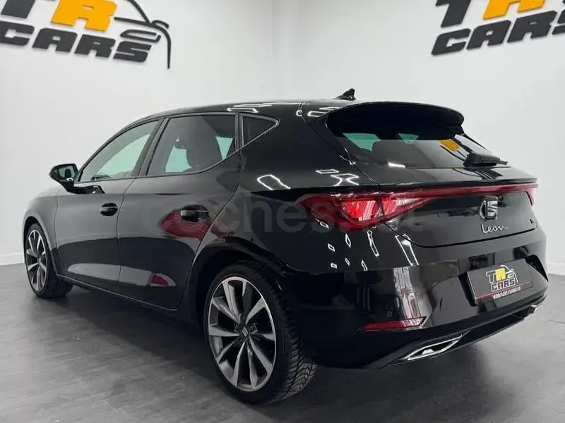 Usado Seat Leon FR 150 CV (110 kW) 2026 Negro Berlina
