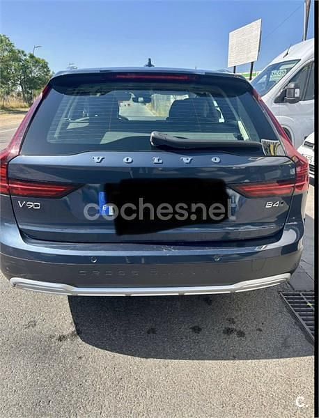 Usado Volvo V90 CC Core 197 CV (144 kW) 2021 Azul Familiar