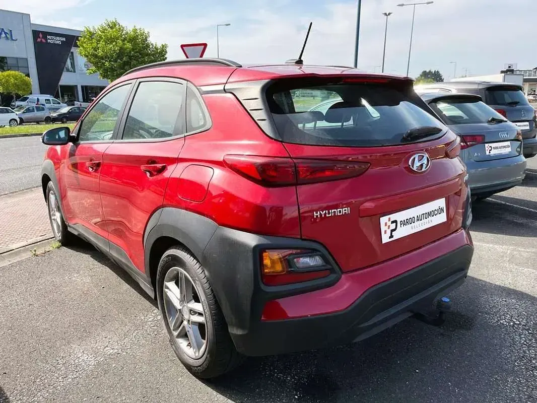 Usado Hyundai Kona 120 CV (88 kW) 2019 Rojo SUV