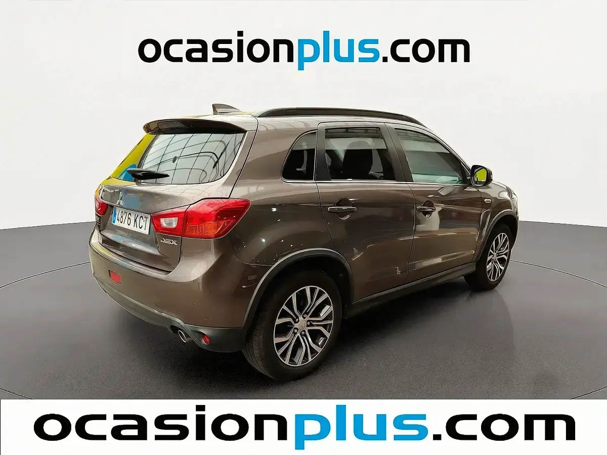 Usado Mitsubishi ASX Motion 114 CV (83 kW) 2017 Marrón SUV