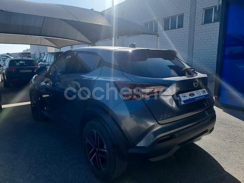 Usado Nissan Juke N-Connecta 114 CV (83 kW) 2024 Gris / plata SUV