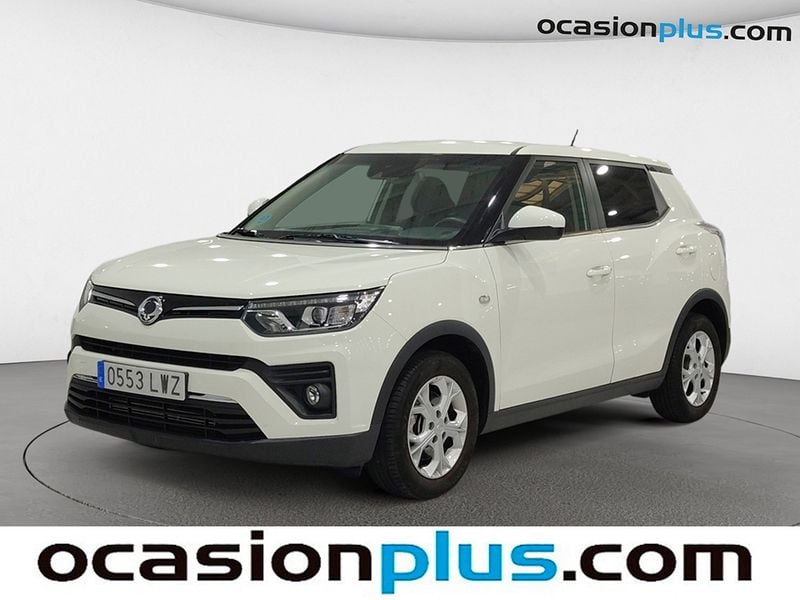 Gris plata Usado 2022 Ssangyong Tivoli SUV | 13.500 € (Buen precio) - Imagen 1/4