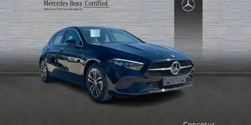 Usado Mercedes A250 218 CV (160 kW) 2024 Negro