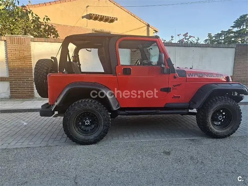 Usado Jeep Wrangler 147 CV (108 kW) 2004 Rojo SUV