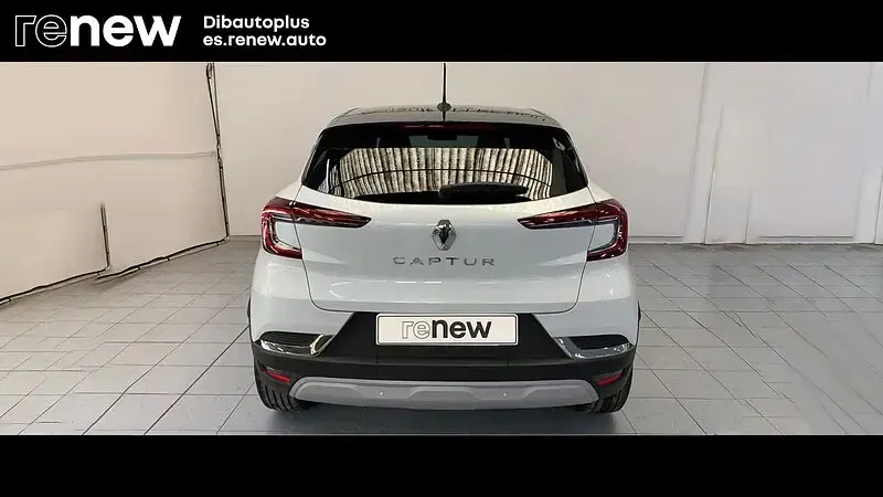 Usado Renault Captur 140 CV (102 kW) 2022 Blanco SUV