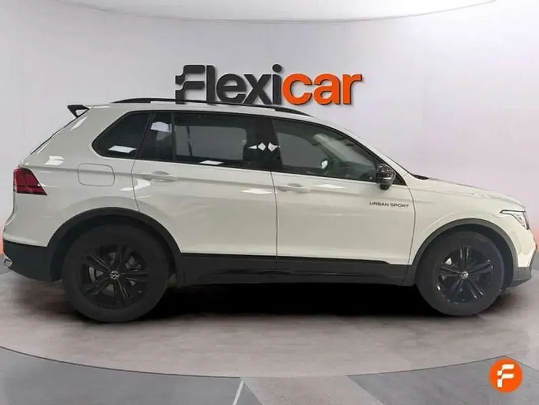 Usado VW Tiguan R-line 150 CV (110 kW) 2024 Blanco SUV