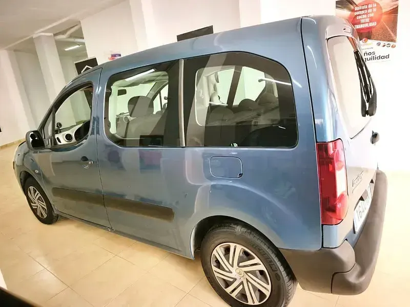 Usado Citroën Berlingo Tonic 92 CV (67 kW) 2014 Azul Monovolumen
