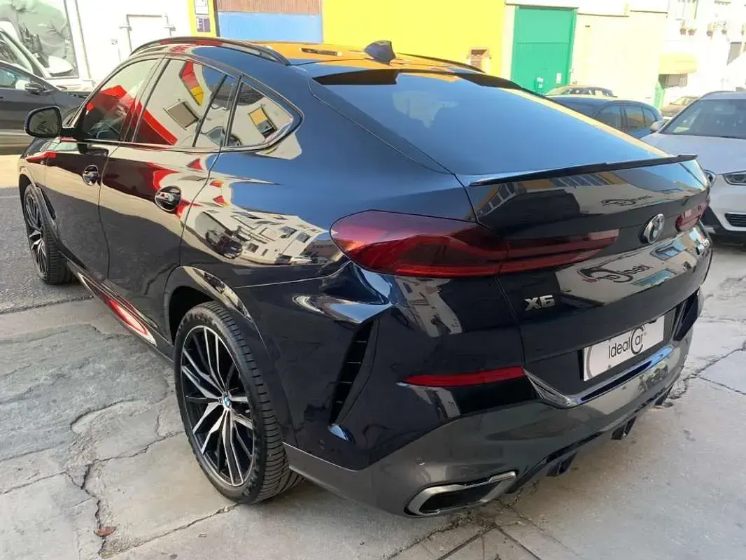 Usado BMW X6 M Comfort Edition 530 CV (389 kW) 2020 Negro SUV